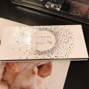 Jaclyinn palette dark magic